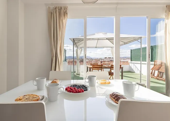 HOMEABOUT LA MERCED Duplexes