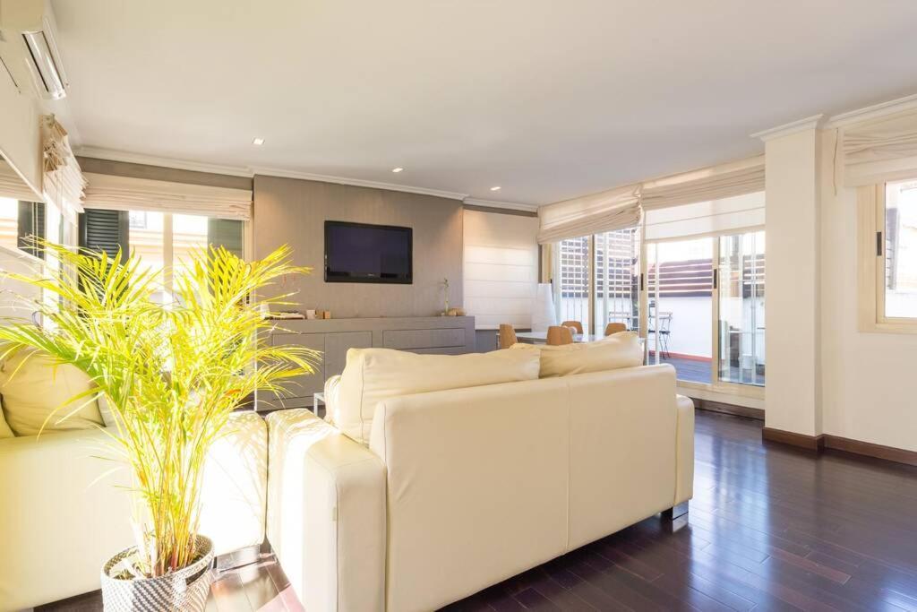 Tgh/ Atico Calle Victoria Appartement *