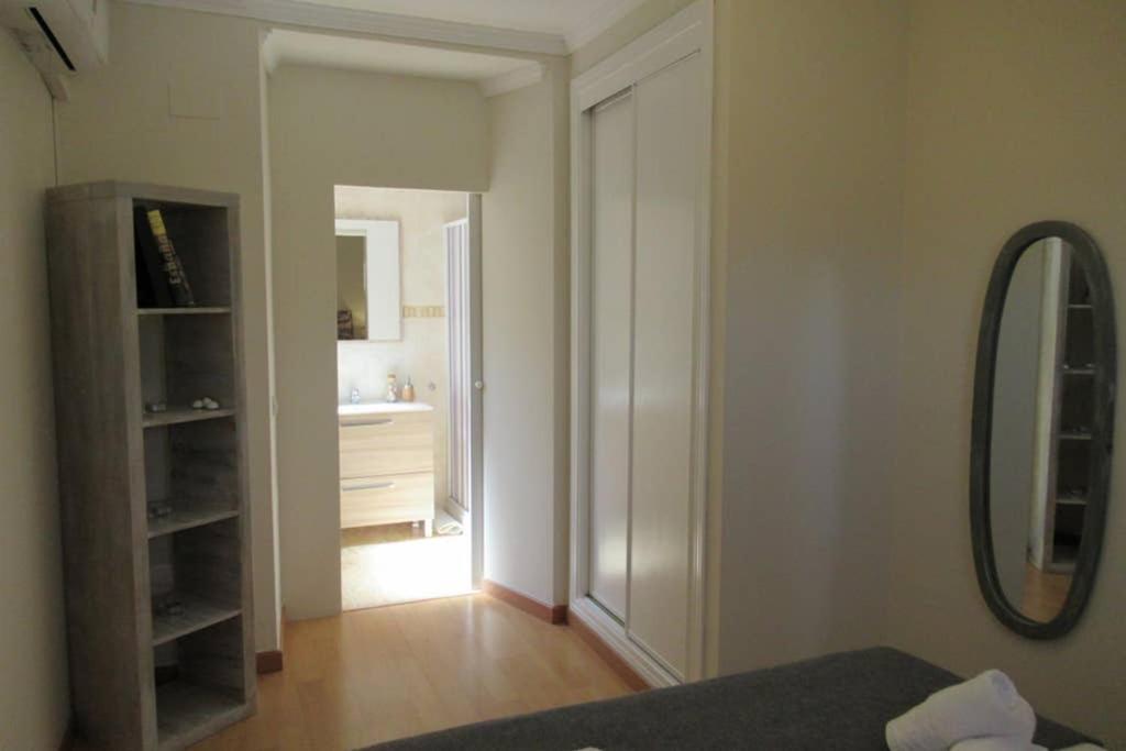 Apartment Center Cathedral Views & Free Wifi