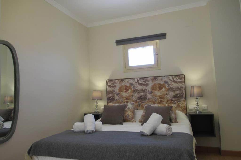 Apartment Center Cathedral Views & Free Wifi *