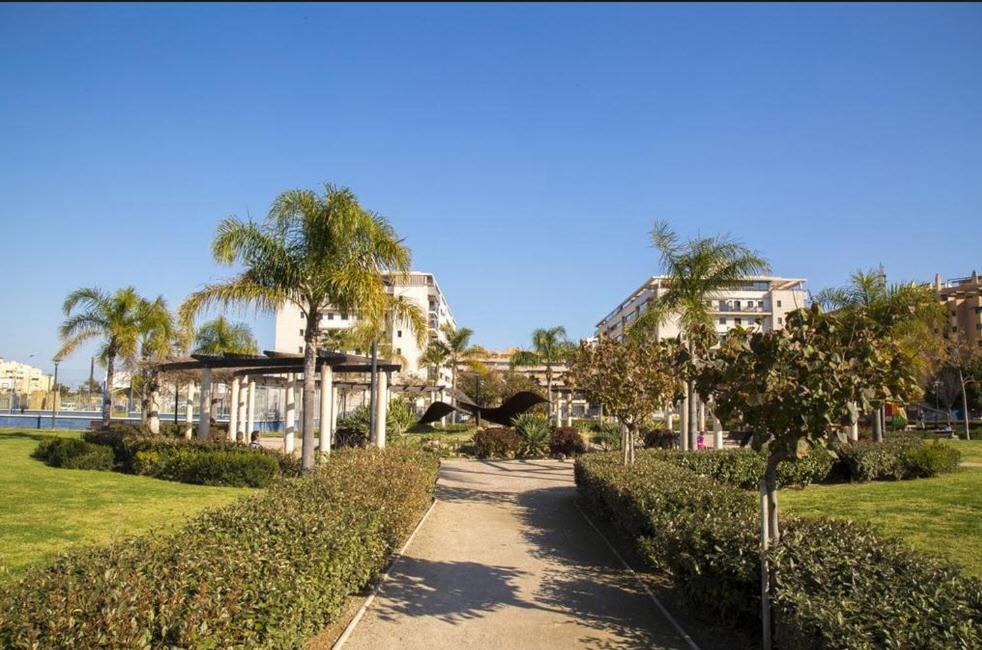 Apartamento Con Piscina En Parque Litoral Lejlighed