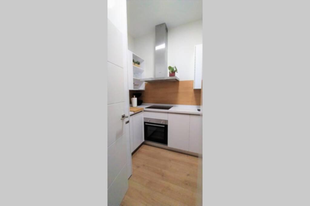Apartment Key-wise Luxury Plaza Teatro Free Parking 2r