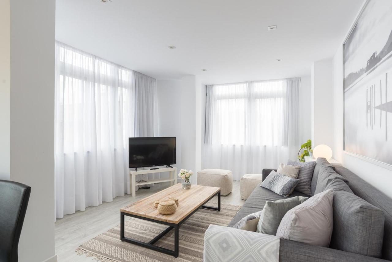 Apartment Urbe10 Angel Ganivet 2 Bedrooms Malaga