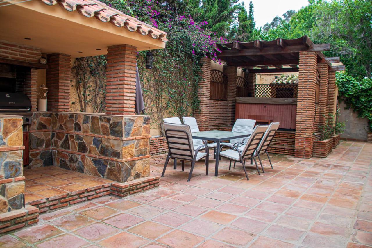 Villaer Luisanna Málaga
