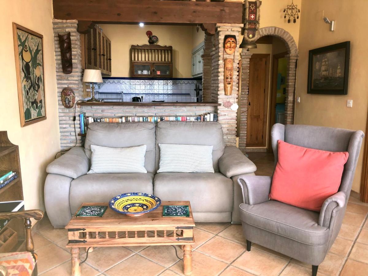 A Home-from-home With Stunning Views Fibre-optic Broadband + Uk And Spanish Tv Málaga