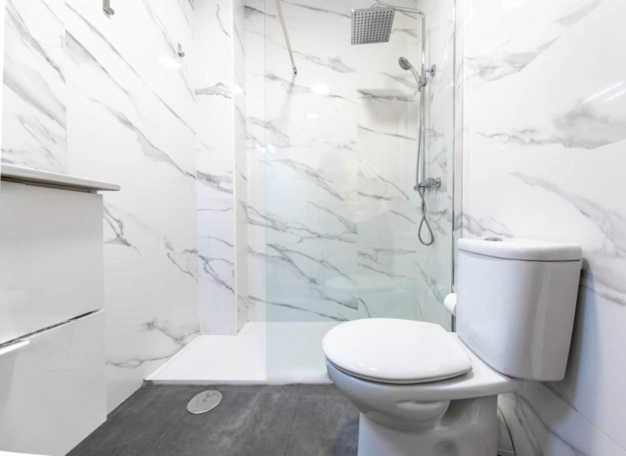 Private Rooftop & Elegant Studio - Center By Rems *