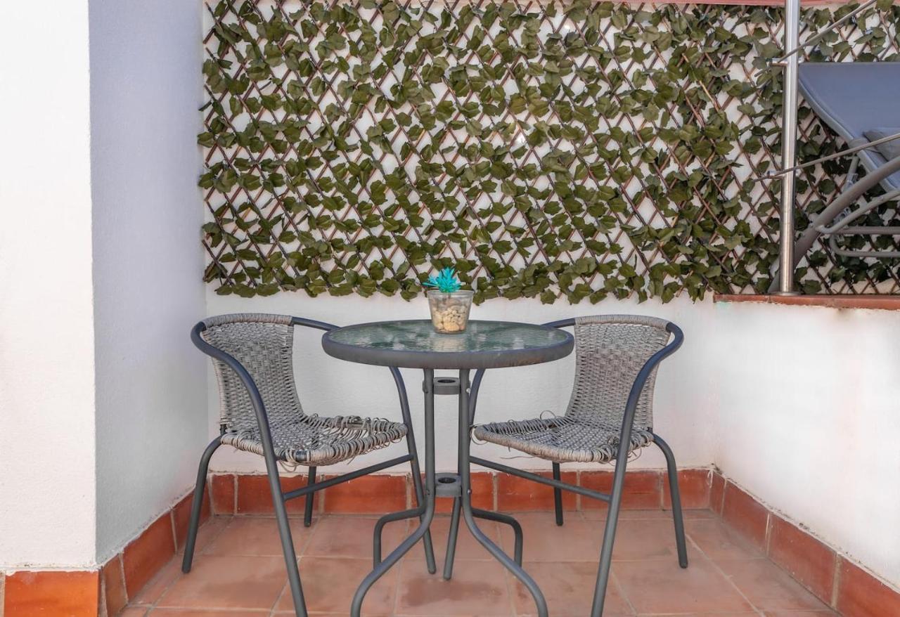 Appartamento Private Rooftop & Elegant Studio - Center By Rems *