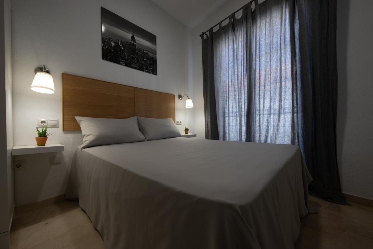 Private Rooftop & Elegant Studio - Center By Rems Appartamento *