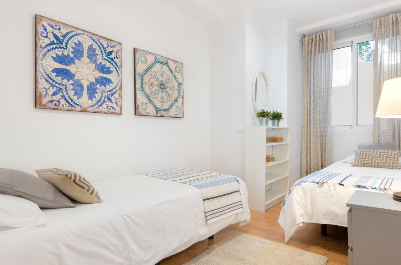 Genteel Paseo De Reding Apartamento