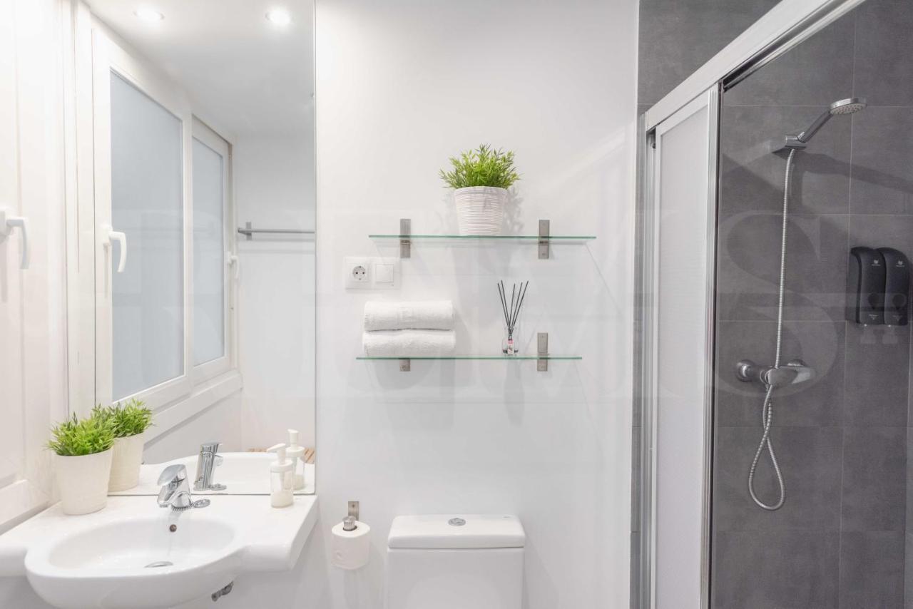 Leilighet Cosy Flat With Private Balcony - Historic Center By Rems
