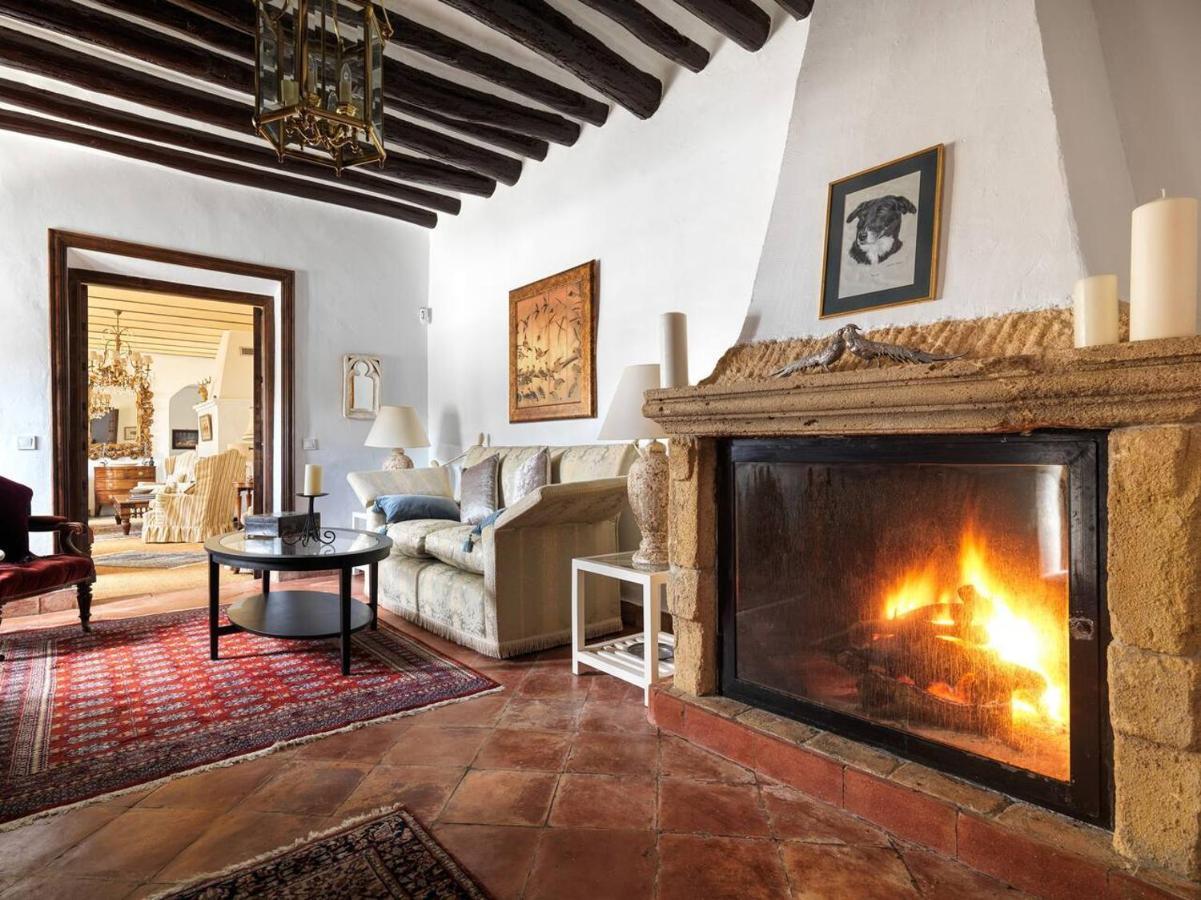 Villa Historical Charming Cortijo Antequera Exclusive Malaga
