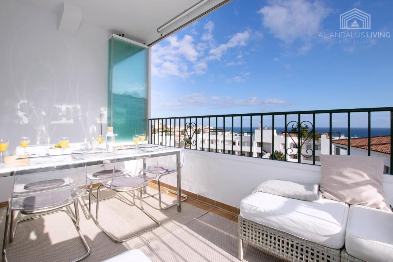 Scandinavian Style With Amazing Sea Views And South West Facing Sunny Terrace In Miraflores Walking Distance To The Beach! Leilighet Málaga