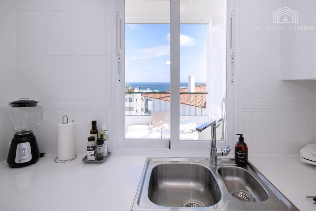 Leilighet Scandinavian Style With Amazing Sea Views And South West Facing Sunny Terrace In Miraflores Walking Distance To The Beach! *