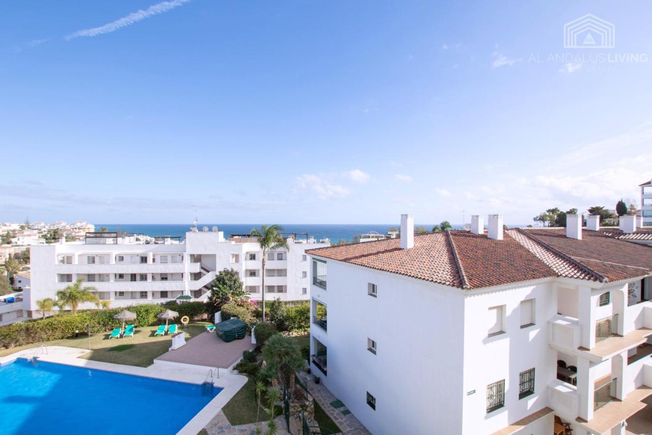 Leilighet Scandinavian Style With Amazing Sea Views And South West Facing Sunny Terrace In Miraflores Walking Distance To The Beach! *