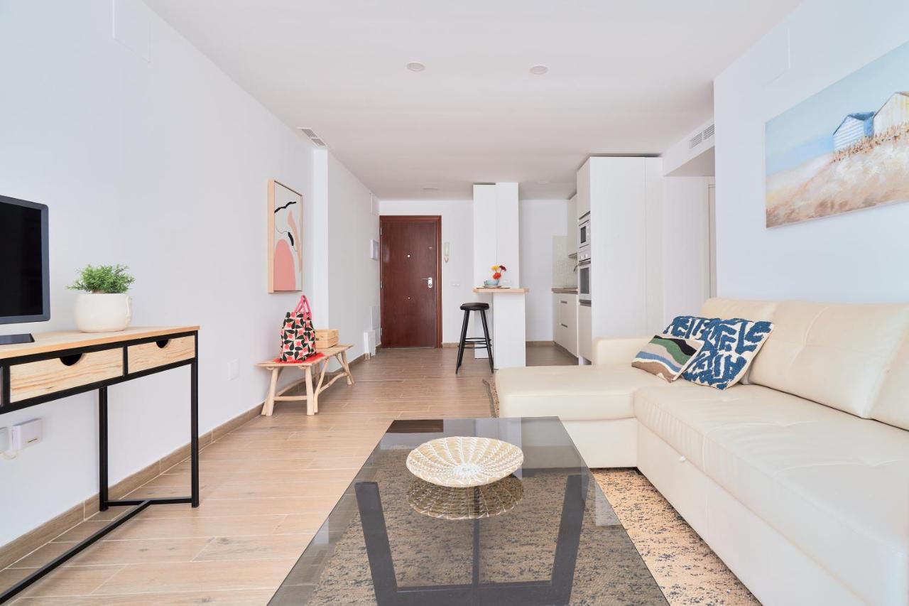 Apartment En Primera Linea De Playa En La Malagueta Málaga