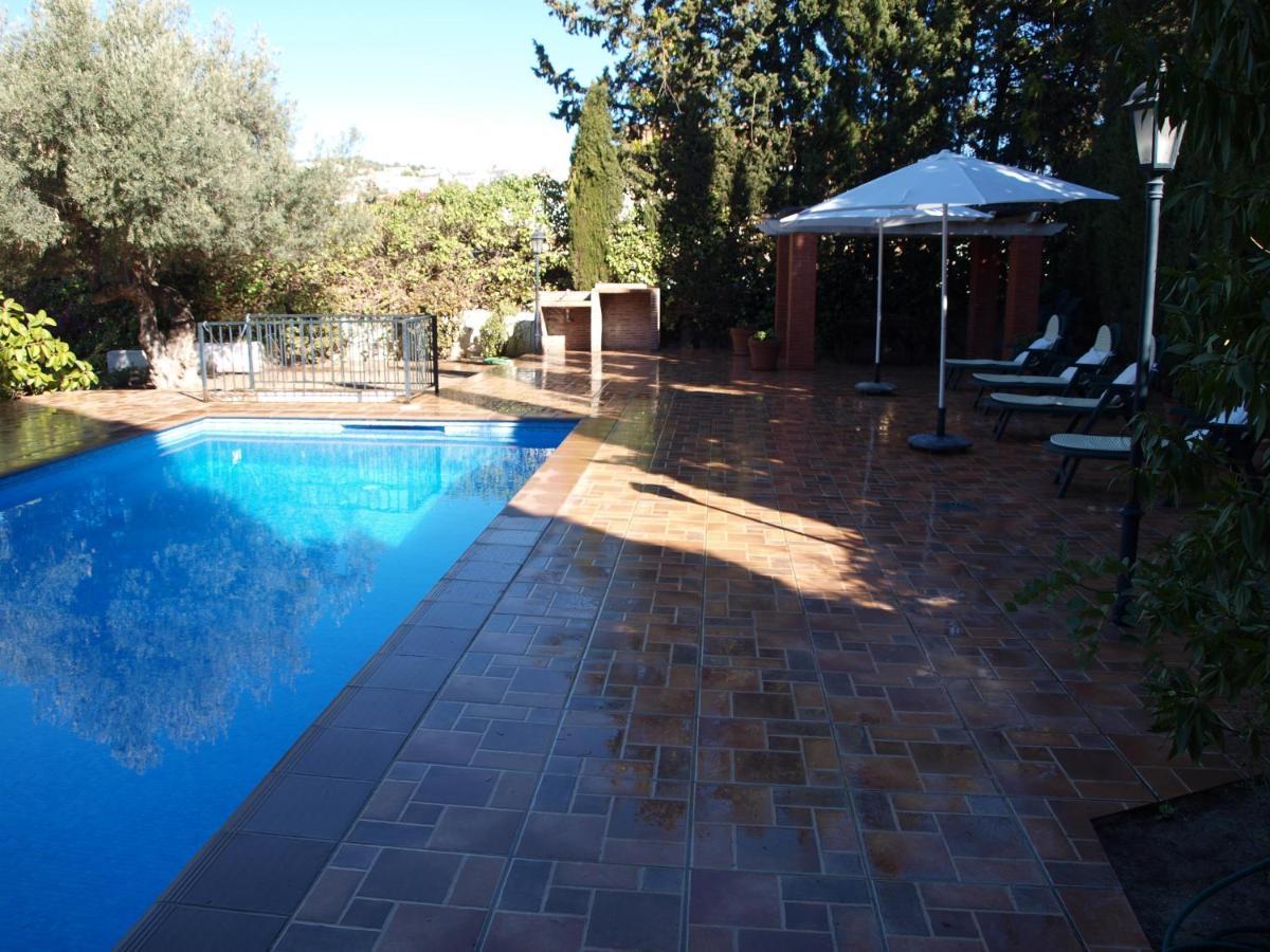 Acogedora Y Amplia Con Piscina Feriehus *