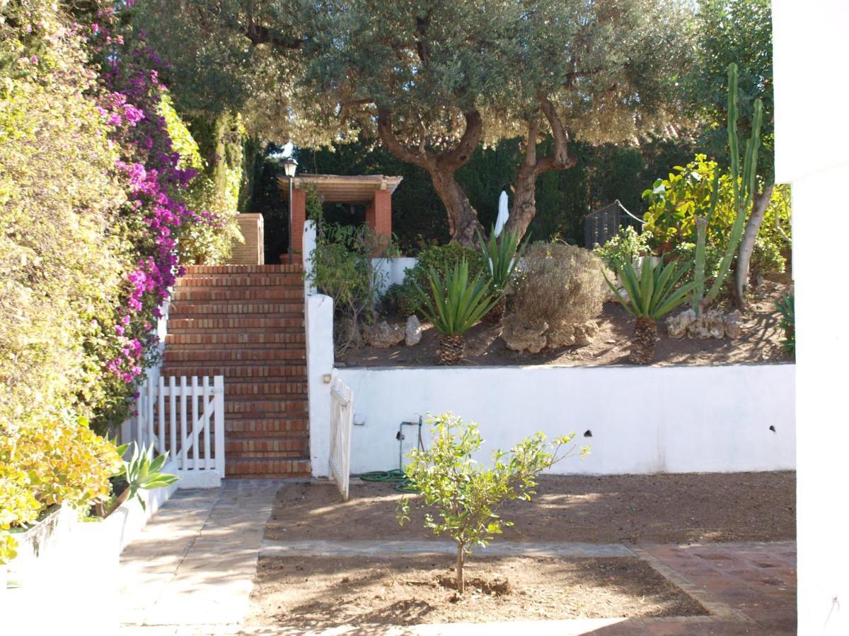 Acogedora Y Amplia Con Piscina Málaga