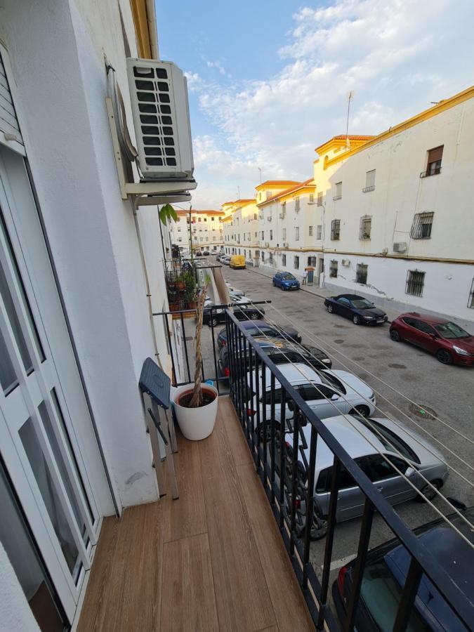 Genuar 3 Bedroom Close To Apartment *
