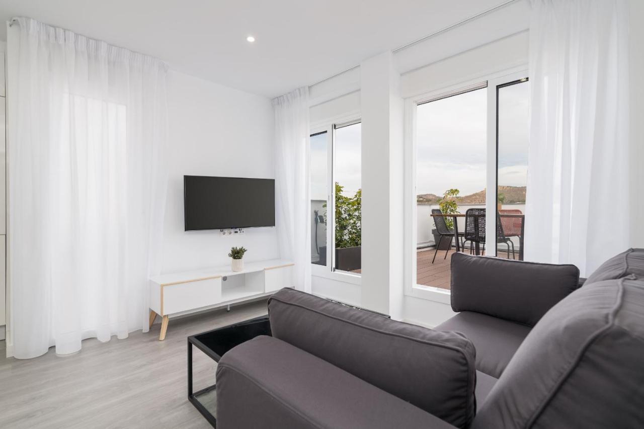 Homes Penthouse Capuchinos Lejlighed