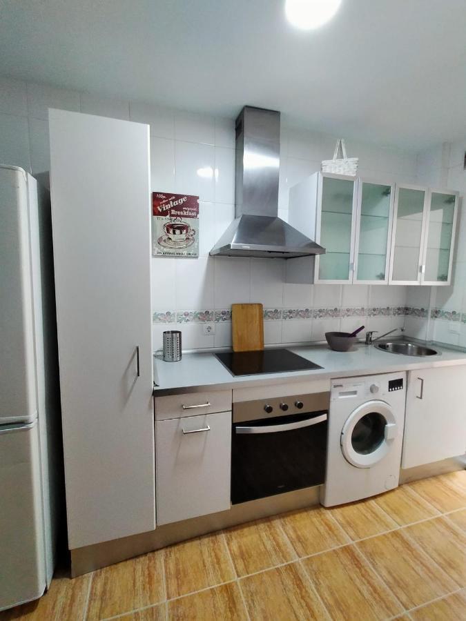 Amplio 6 Plazas Junto Al Centro *