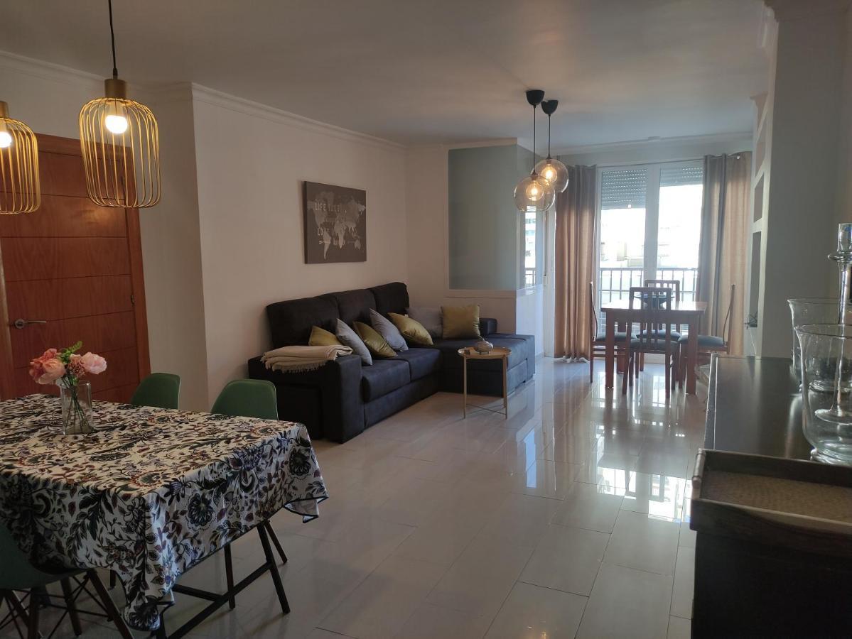 Confortable Piso Junto A Centro Ciudad, Playa Y Estación Tren. Apartamento