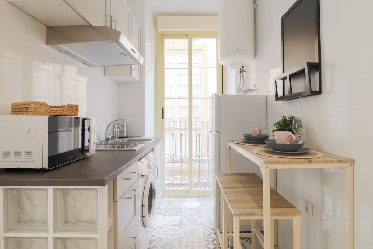 C93 - Trendy Two Bedrooms In Ollerias Apartment Málaga