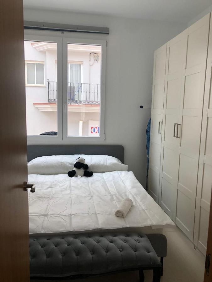 Beautiful Five Bedroom Three Bathroom Entire Villa Málaga