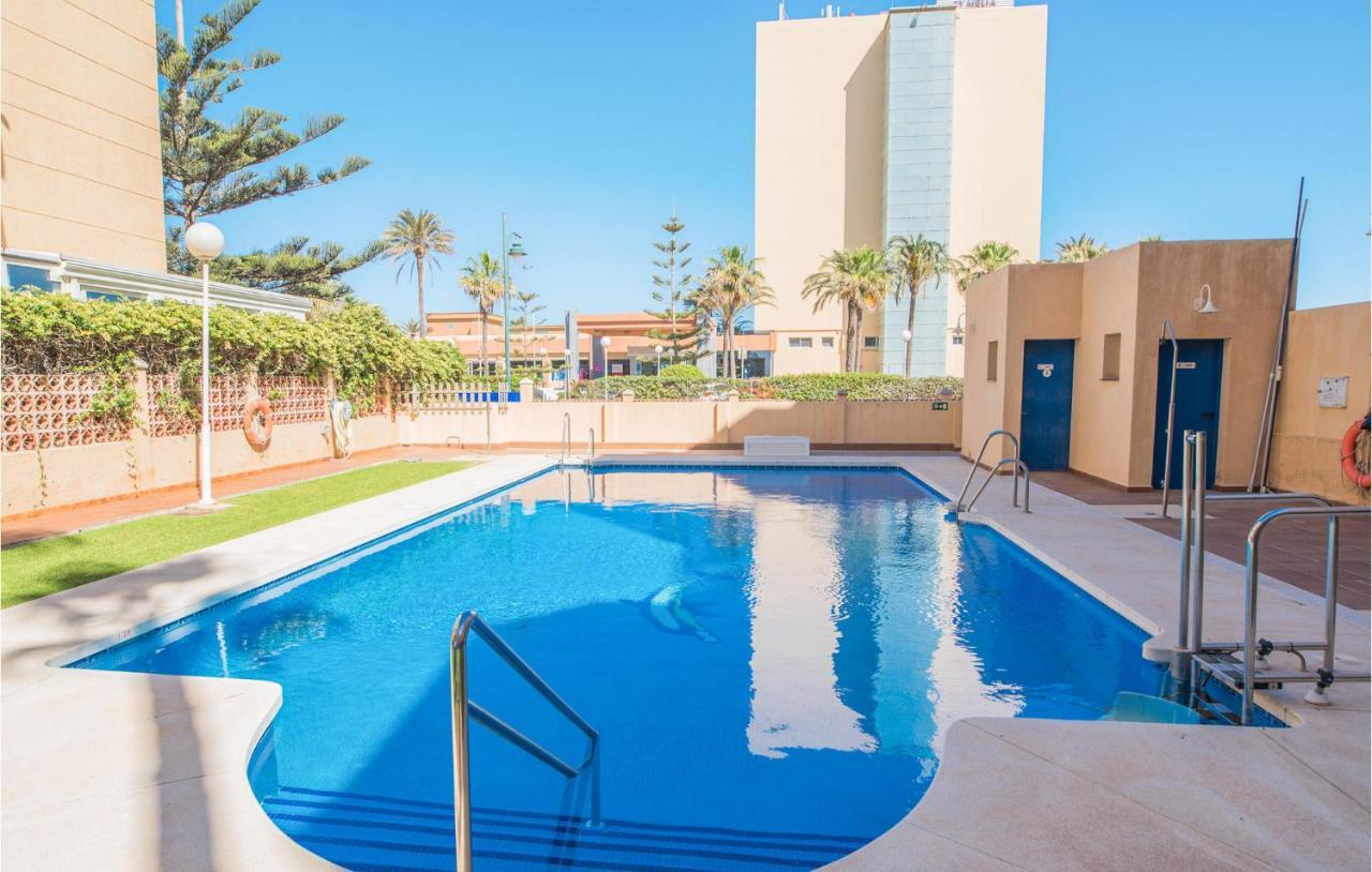 Stunning In With Outdoor Swimming Pool, 3 Bedrooms And Wifi * Malaga