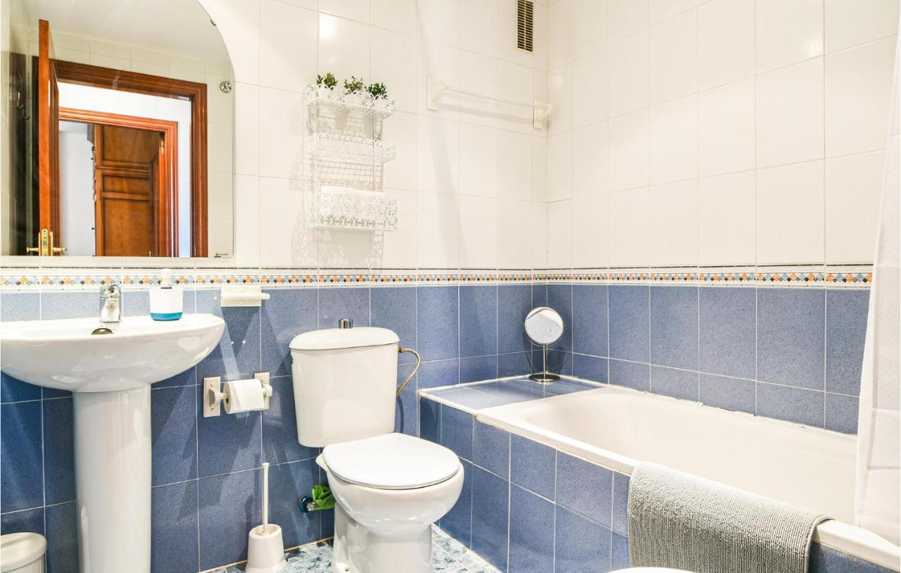 Stunning In With Outdoor Swimming Pool, 3 Bedrooms And Wifi * Malaga