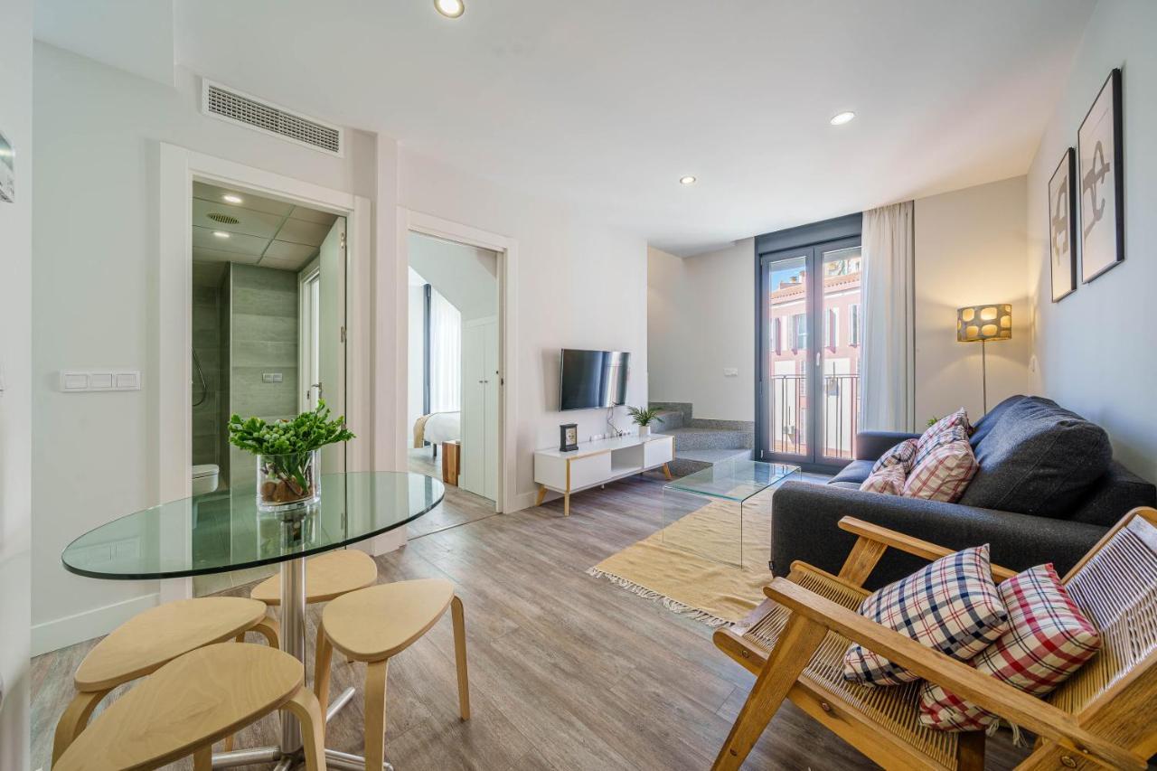 Old Town Pool & Parking Appartement *