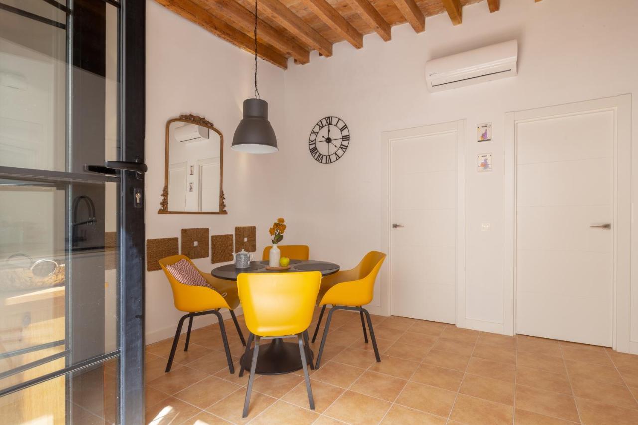 Precioso Con Patio Y Dos En El Barrio De Picasso Malaga