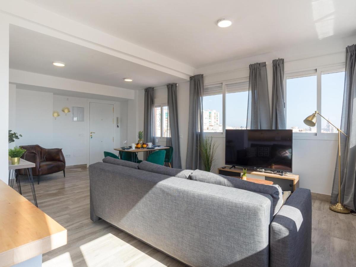 Apartment Magnifico Atico Terraza Con Vistas 2hab Ac Malaga
