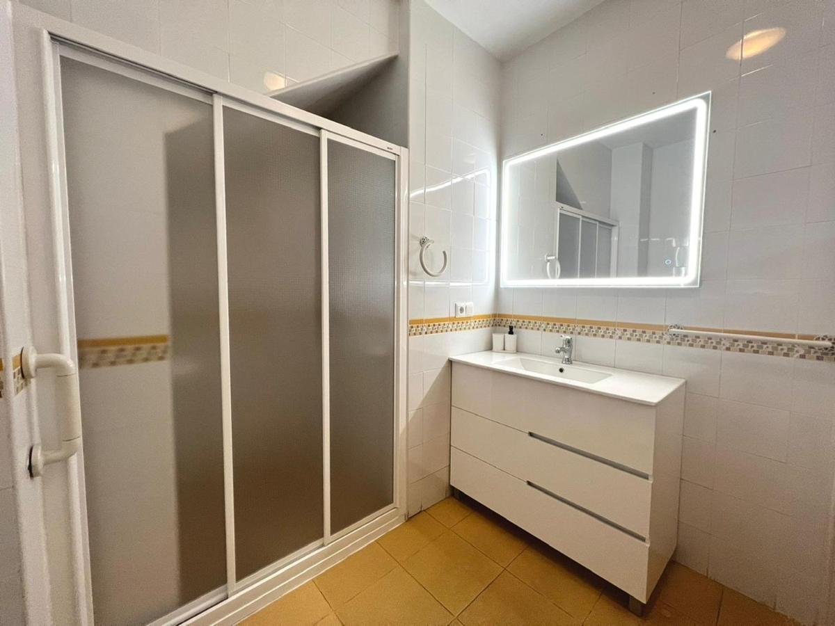 Adela & Private Courtyard By Ele Apartamento *