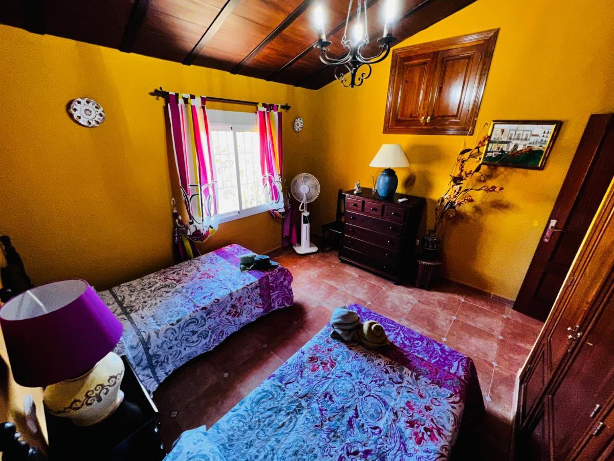 Chalet Giralda Con Piscina Privada Ferienhaus