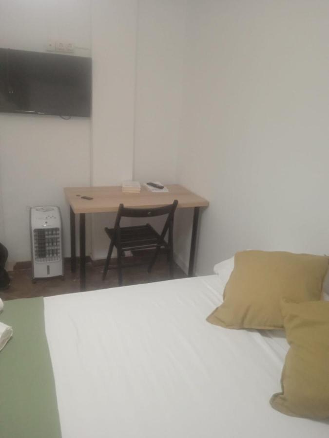 Fantastic Bedroom The Center City Privatunterkunft