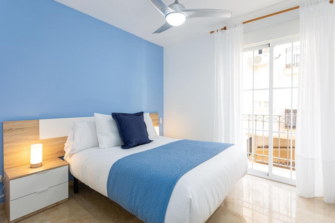 Holidays2malaga Capuchinos French Balconies, Private Parking, Wifi & Air Con * Málaga