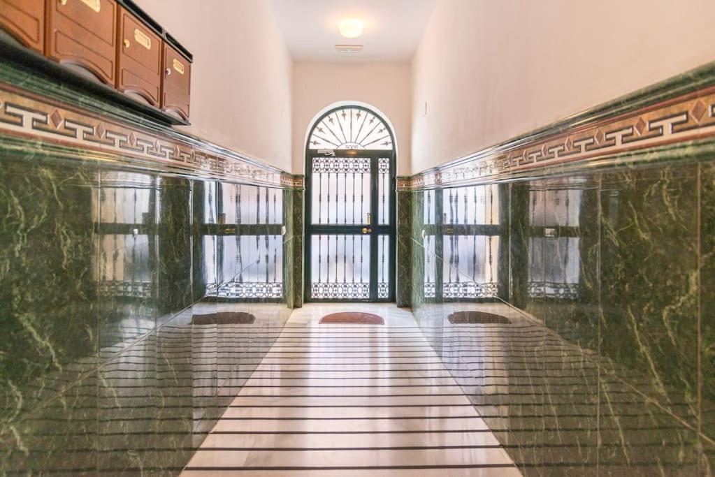 Apartamento Bright, Quiet And Ground Floor In The Center Málaga