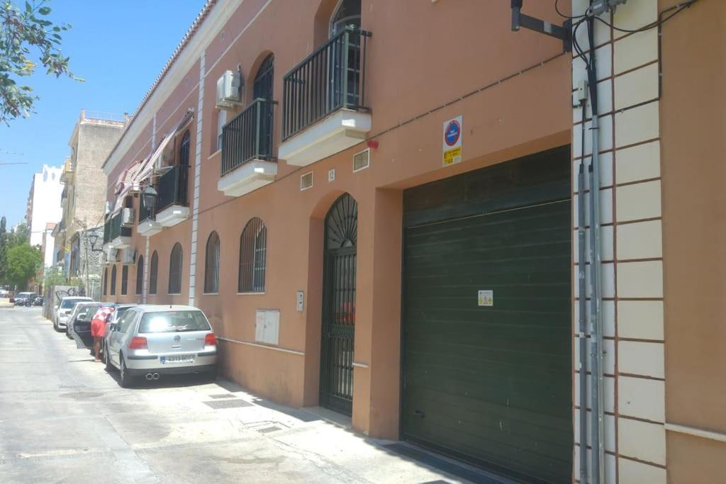 Apartamento Con Parking Gratis En El Centro De *