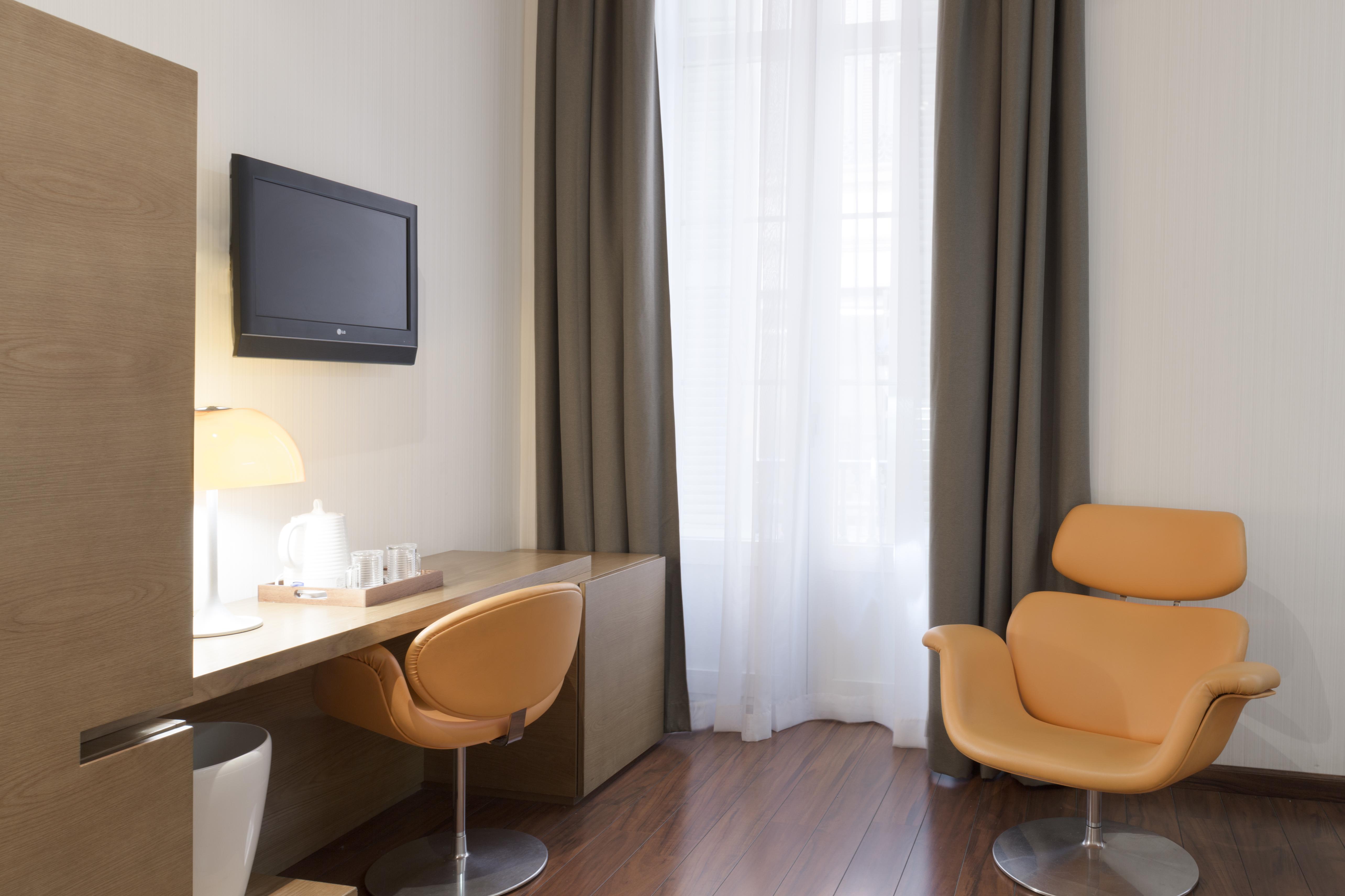 Hotell Petit Palace 4*