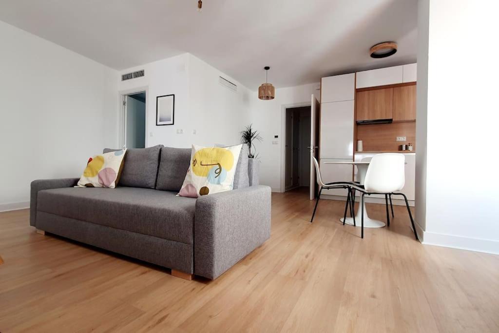 Céntrico Y Espacioso Loft Parking Gratuito M Appartamento *