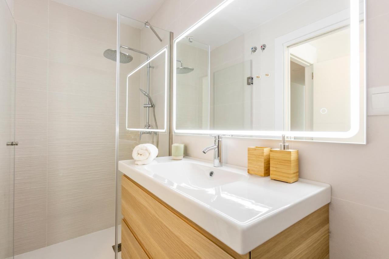 Apartamento Fabuloso Nuevo Con Parking Y Piscina