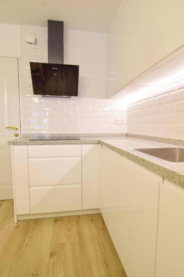 Letmalaga Square Merced Apartment