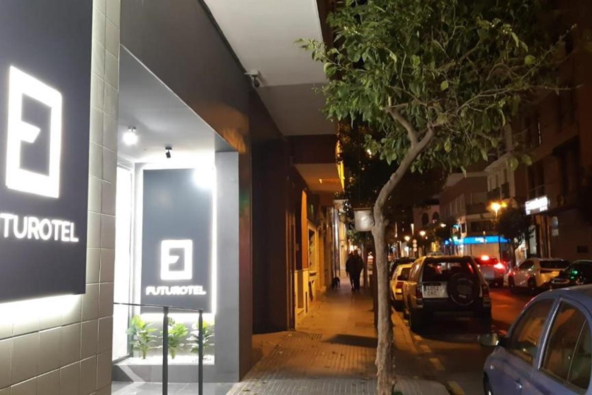 Capsulehotel Futurotel Malagueta
