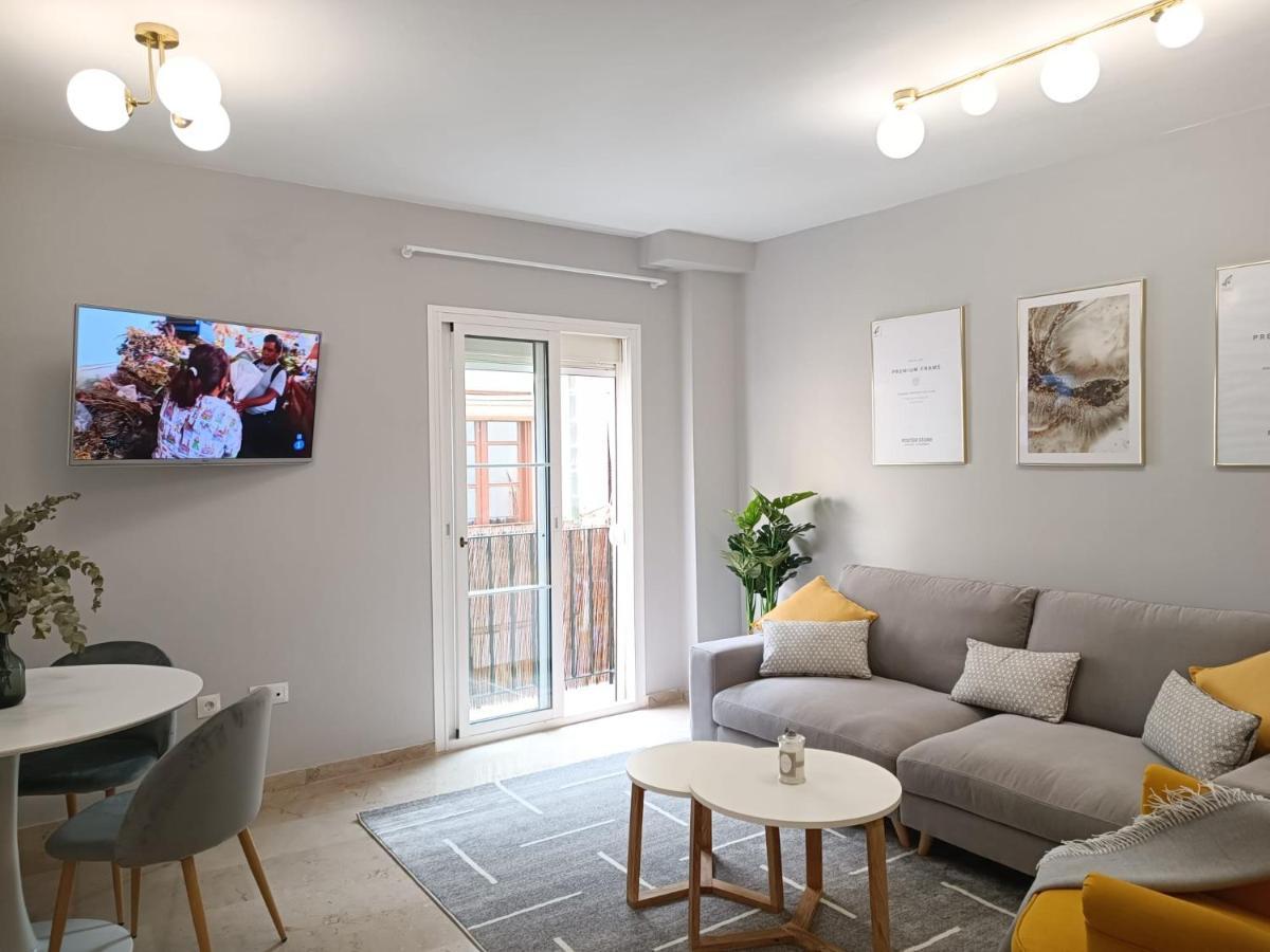 New! Luxury Center & 2 Balconies Malaga