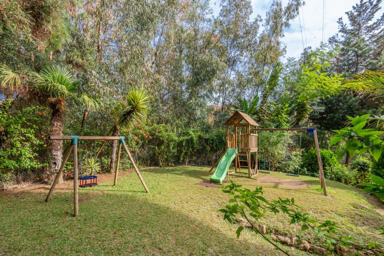 Renthas Calahonda Apartamento *