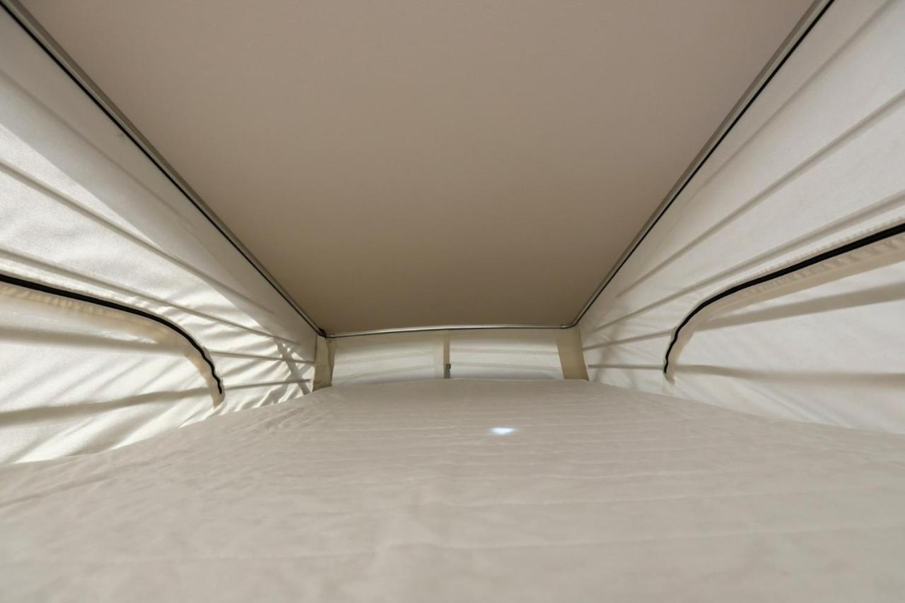 Campiri Base - Motorhome & Rvs Company Hotel en barco