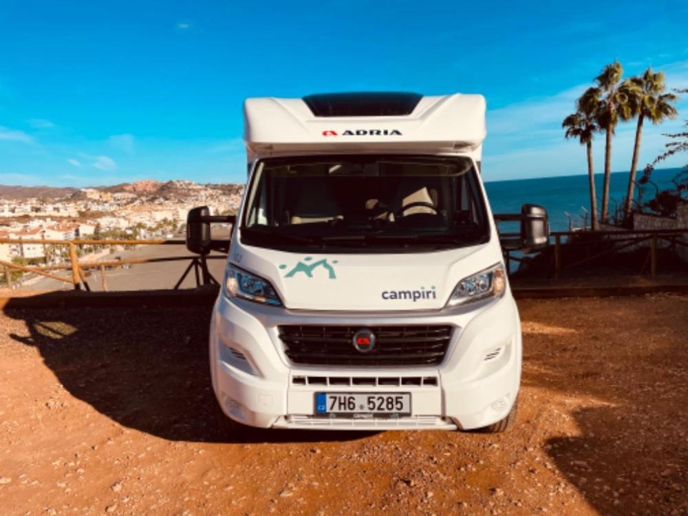 Campiri Base - Motorhome & Rvs Company Hotel en barco *