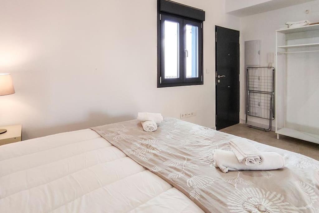 Charming Studio In Center By Sharingco. Lejlighed *