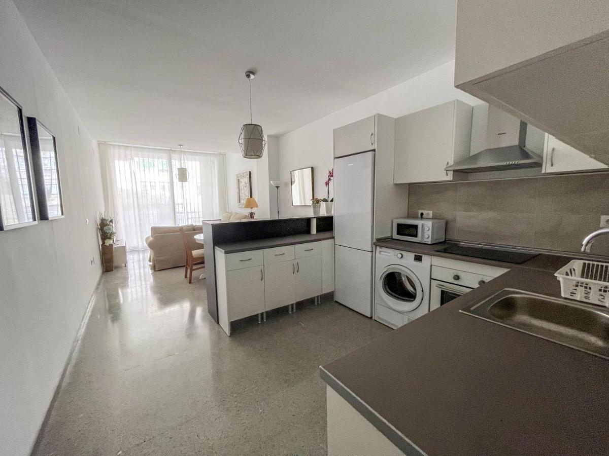 Amplio Apartamento En Av. Carlos Haya Apartamento Málaga