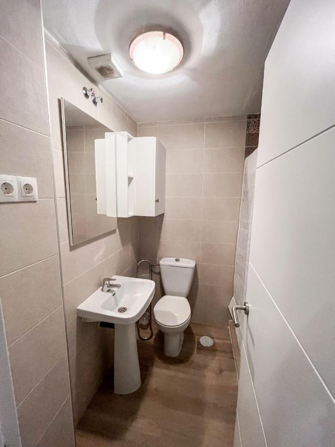 Amplio Apartamento En Av. Carlos Haya * Málaga
